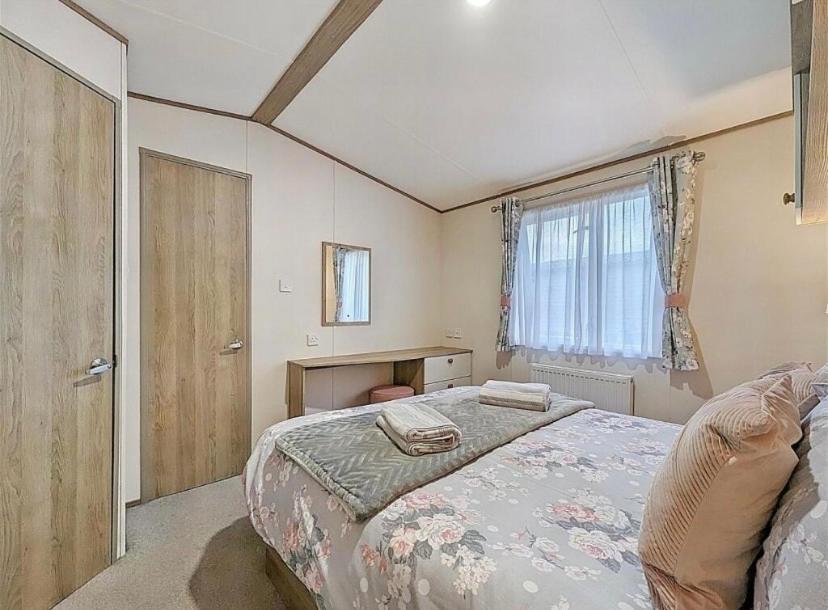 Cosy Corner Villa Brigham  ภายนอก รูปภาพ